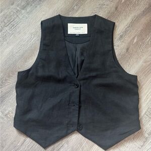 American Eagle Black Button-Up Vest